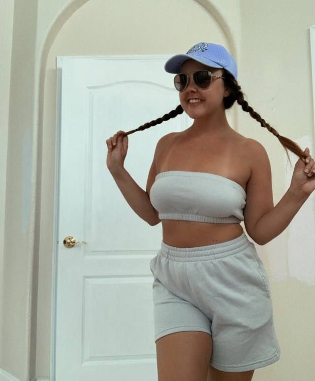 I’m always available for hookup - Image 3